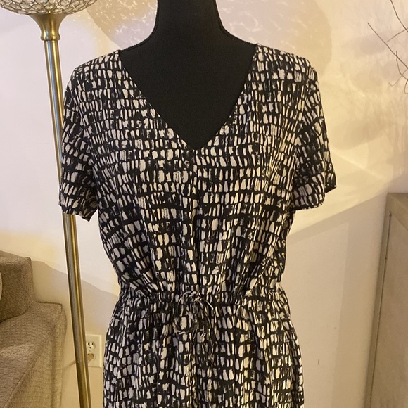 Eileen Fisher silk dress size medium - Picture 2 of 5